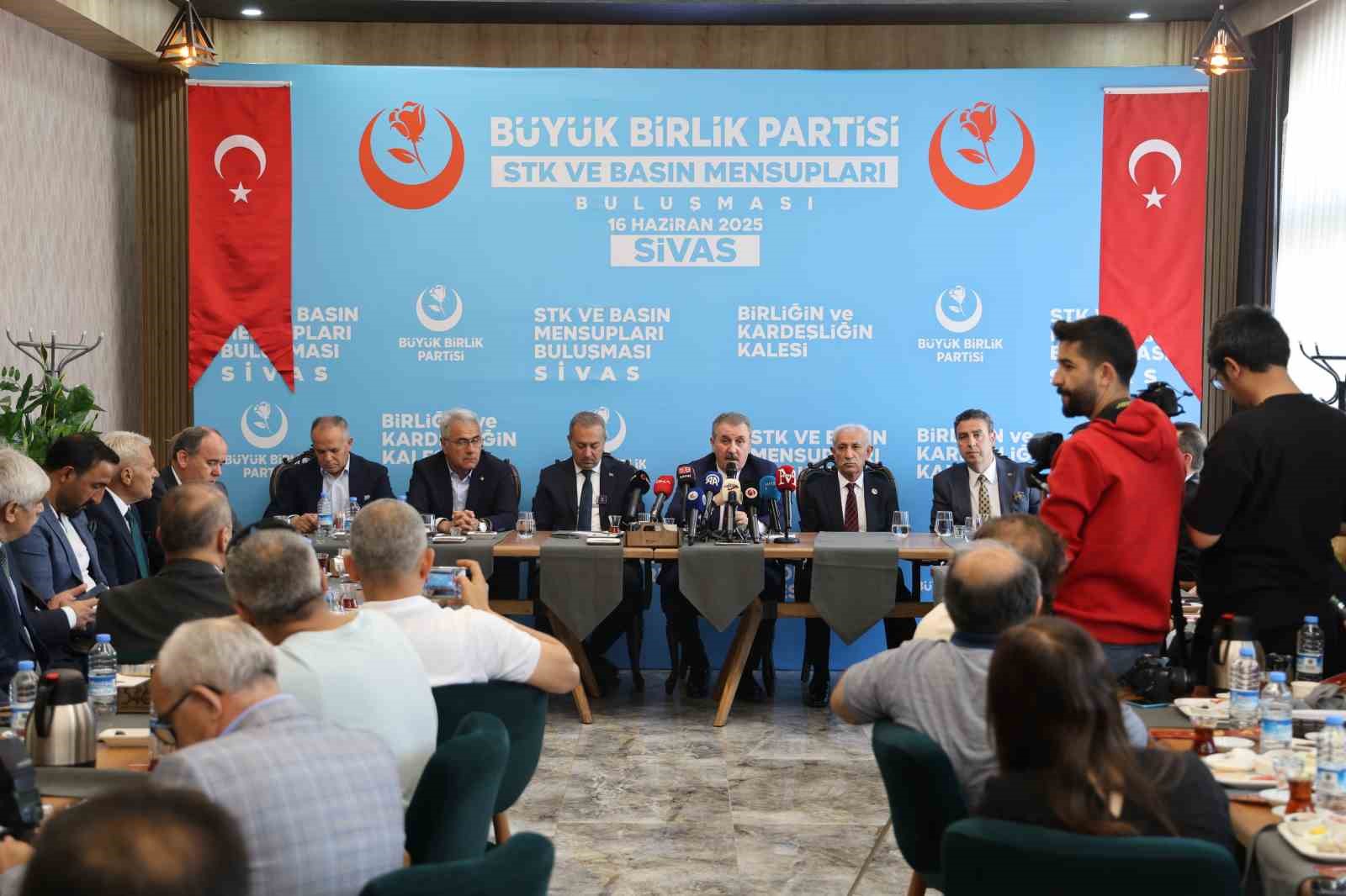 BBP Genel Başkanı Destici: “İsrail; haydut devlet, terörist devlet mantığı ile hareket etmektedir”