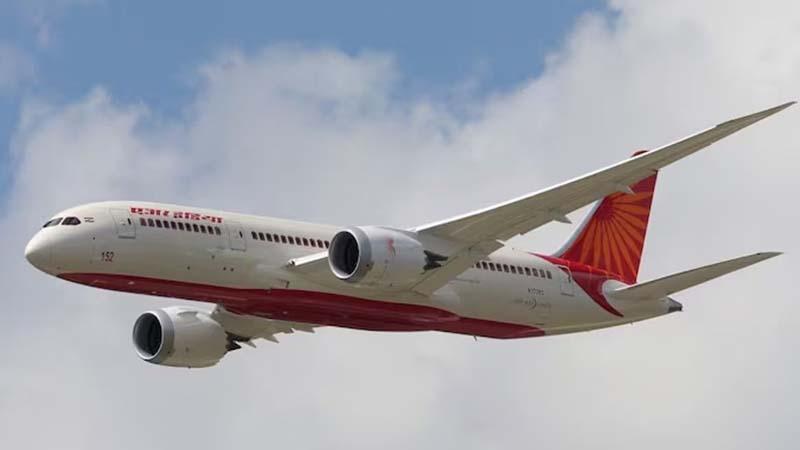 Hong Kong’dan Hindistan’a giden Air India uçağı, arıza nedeniyle geri döndü